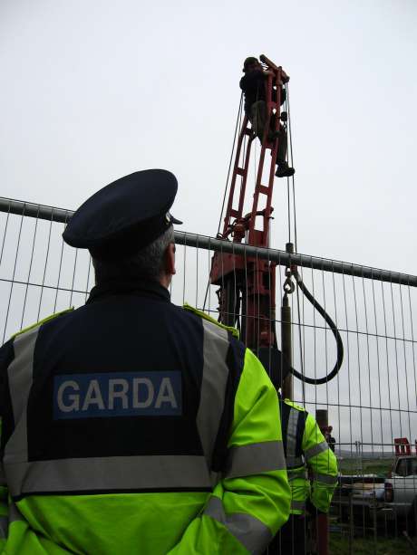 Climber on the drilling machine